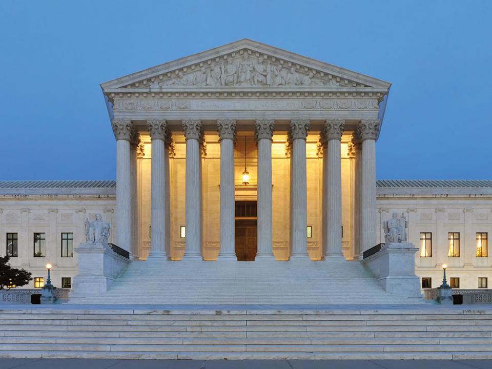 Photo by Joe Ravi, via Wikimedia Commons.